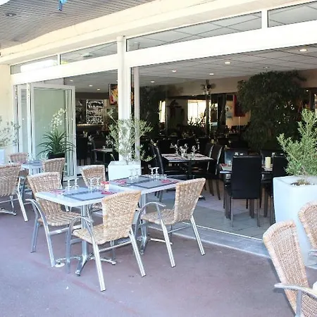 Le Patio De La Dordogne Hotel