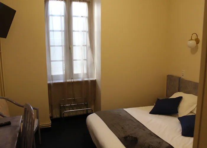 Le Patio De La Dordogne מלון 3*