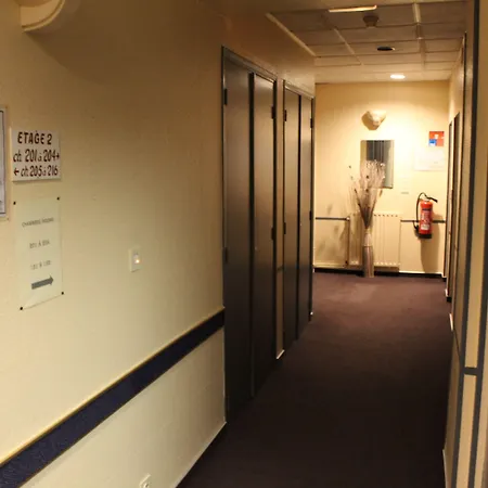 Le Patio De La Dordogne Otel 3*