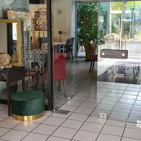 Le Patio De La Dordogne Hotel 3*